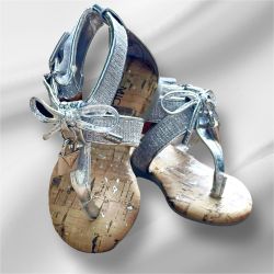 Michael Kors Toddler Girl Sandals Size 5 Slight Damage