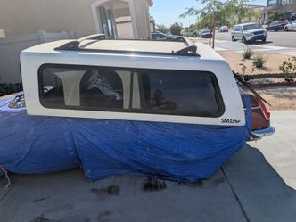 Camper shell