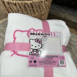 Hello Kitty Queen Blanket 