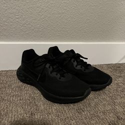 Nike Running Shoe - Revolution 6 Next Nature 'Triple Black'