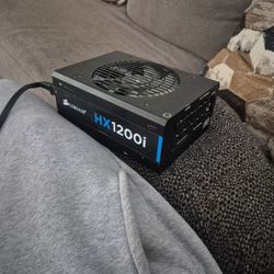 CORSAIR HX 1200i