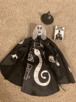 The Munsters Neca Zombo Figure. 