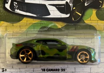 Hot Wheels 18 Camaro SS camouflage