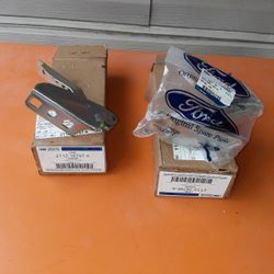 10-13 ford transit connect hood-hinge