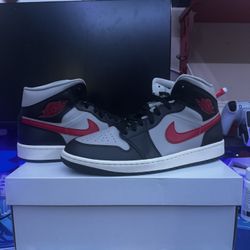 Jordan 1 Mid “Black College Gray”