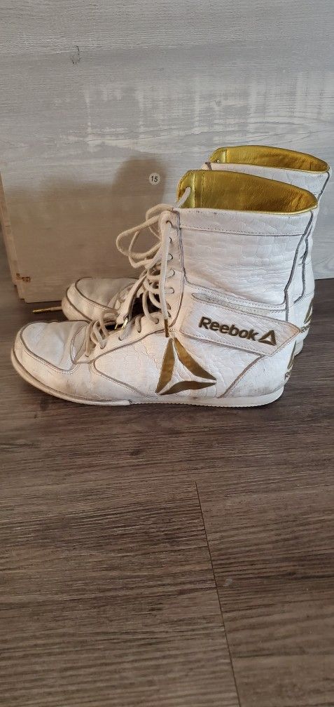 Reebok boxing sales shoes gold