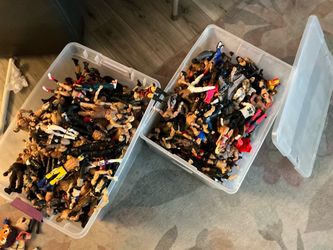 ⚠️serious buyers⚠️ wwe figures read description