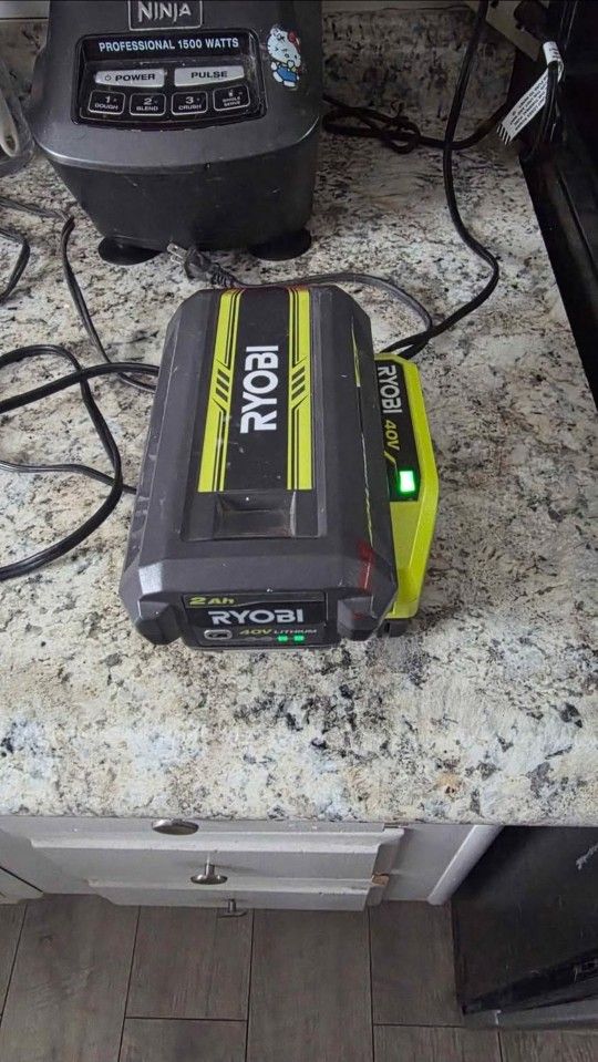 2 Ah 40 V Ryobi Battery And Fast Charguer