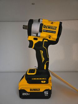 ATOMIC 20V MAX Cordless Brushless 1/2 in. Impact Wrench (Tool Only)