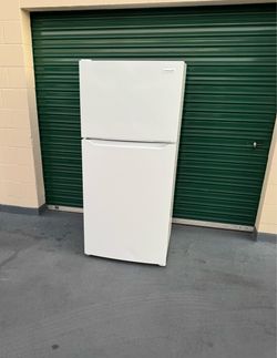2024 model refrigerator household 18.3 cubics garage fridge freezer works excellent! (Free local delivery)