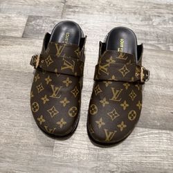 Louis Vuitton Cozy Women’s Flat Clogs