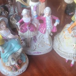 Porcelaine Figurines, Good Condition 5pcs  $ 40 Obo