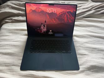 MacBook Air M3 8GB