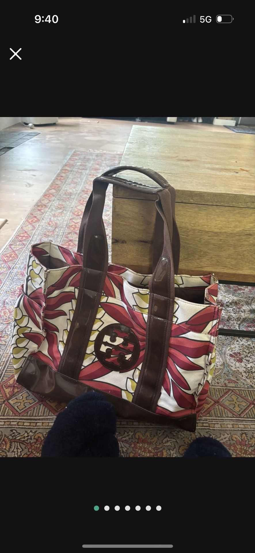 LOW PRICE MOVING- BEAUTIFUL $390 + TAX TORY BURCH TOTE