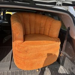 Mid-Century Swivel Chair