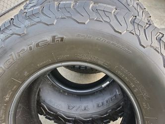 (4) 305/70/17 BFG KO2 Tires