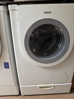 Used Bosch Nexxt 500 series washer and dryer