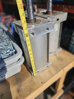 Numatics 6" Bore 8" Stroke Pneumatic Cylinder