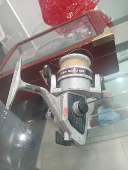 Penn Reels 103 Spinning Fishing Reel