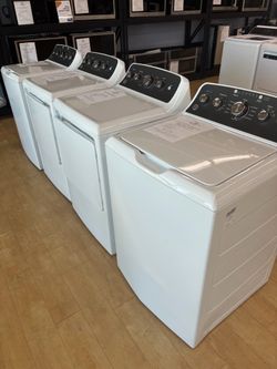 $1058 GE Top Load Washing Machine White