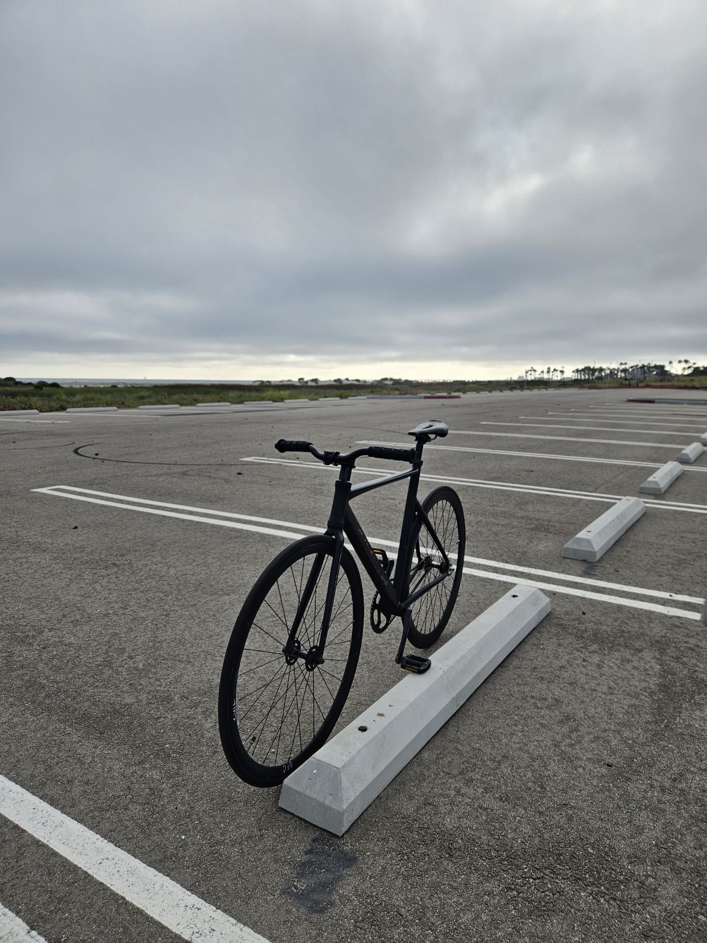 lmkk aventon trades for goons other fixies or cash!!