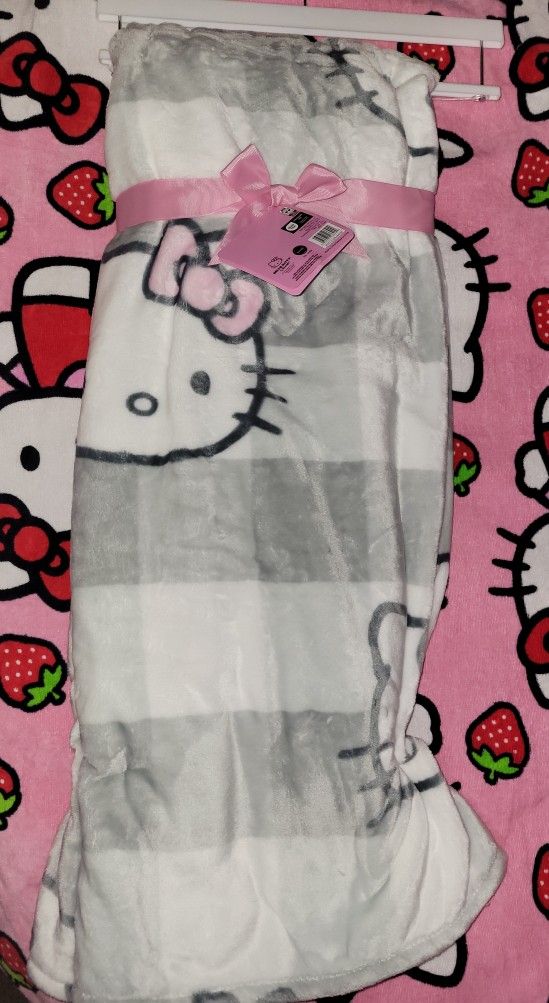 Hello Kitty Blanket 60x70 