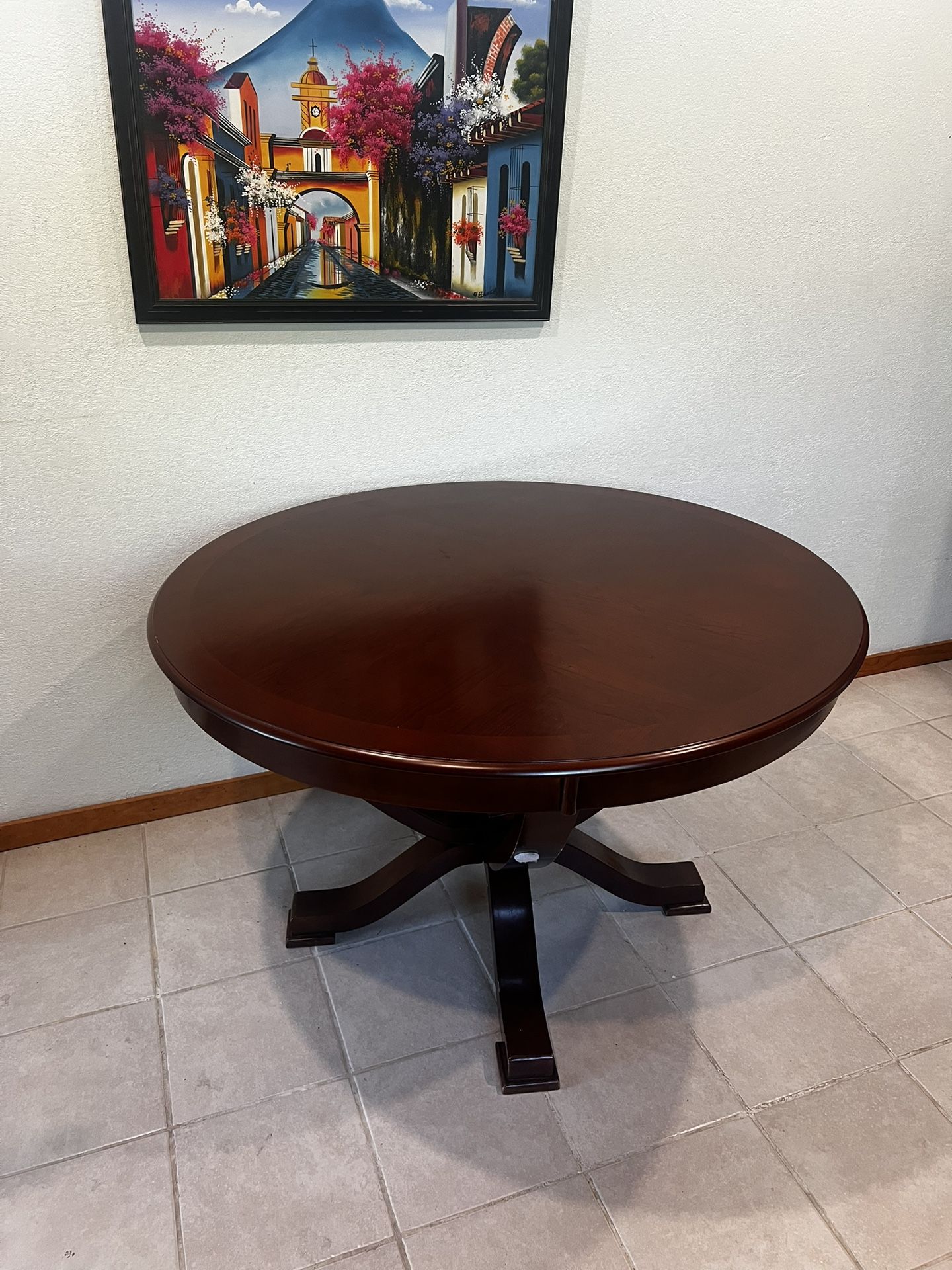 Elegant Wood Round Table
