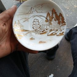 Vintage Japanese Kutani Saucer 