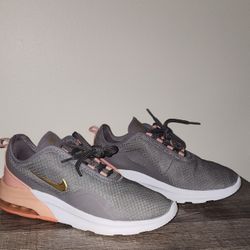 Nike Women Shoes Size 8.5
