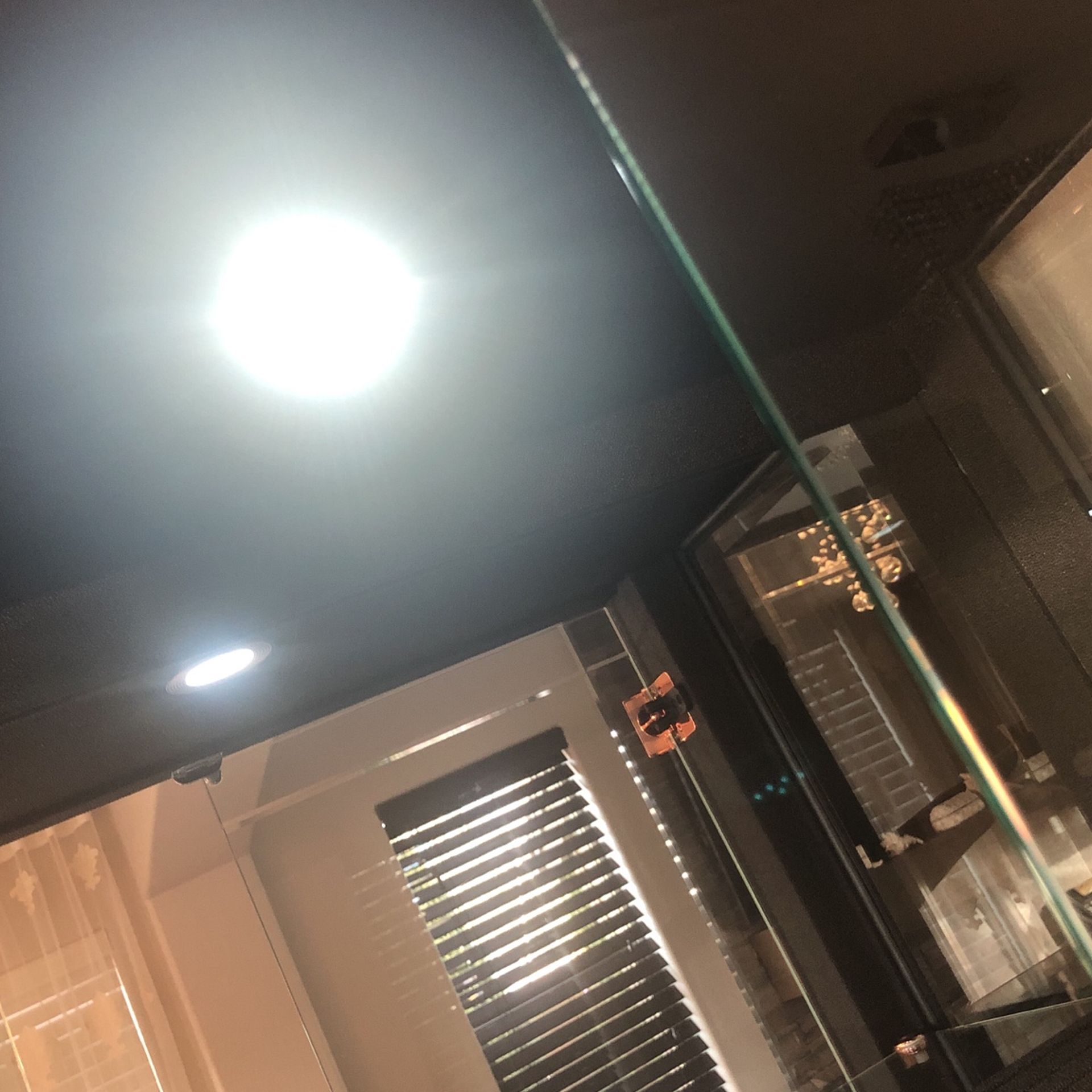 Dining room furniture from Mor Furniture store in a good condition. for