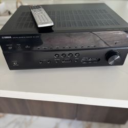 Yamaha RX-V675 Receiver 