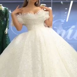 Beautiful Brand New Wedding Dress