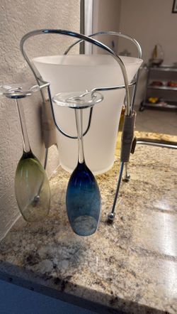 WINE GLASS HOLDER