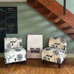 Set Of Luxury Chairs 