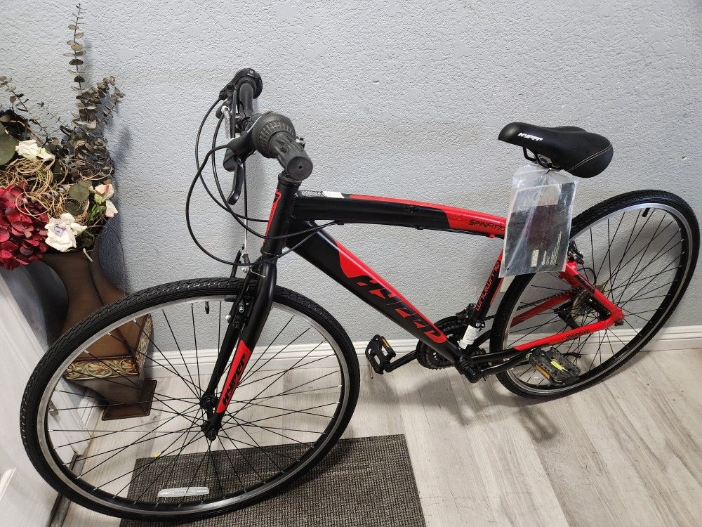 Hyper Bike Aluminum 28 700 21 Speed New Ready To Ride