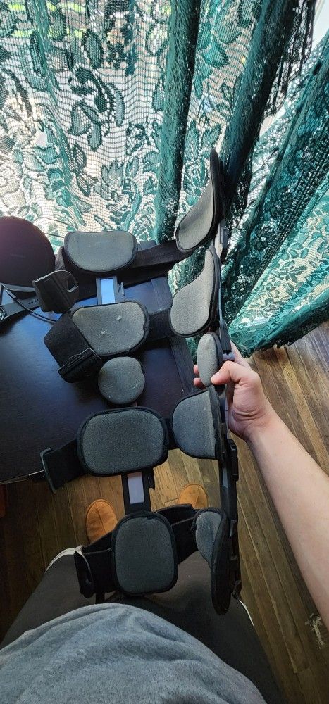 Post Op Knee Brace