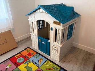 Little tikes cottage house