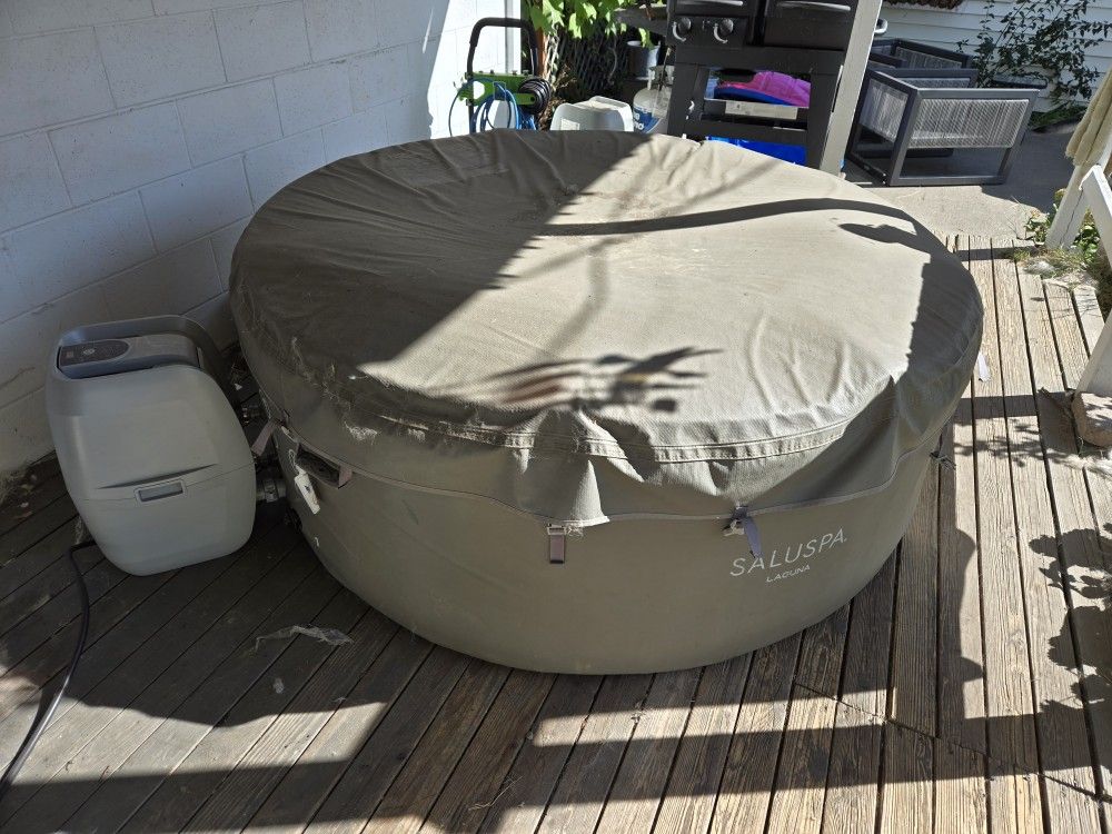 Inflatable Hot Tub