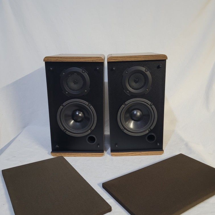 Bookshelf Speakers