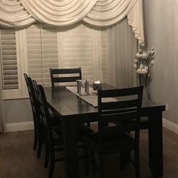 Dinning Table