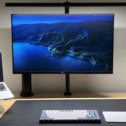 LG 32” QHD IPS Monitor with Ergo Stand
