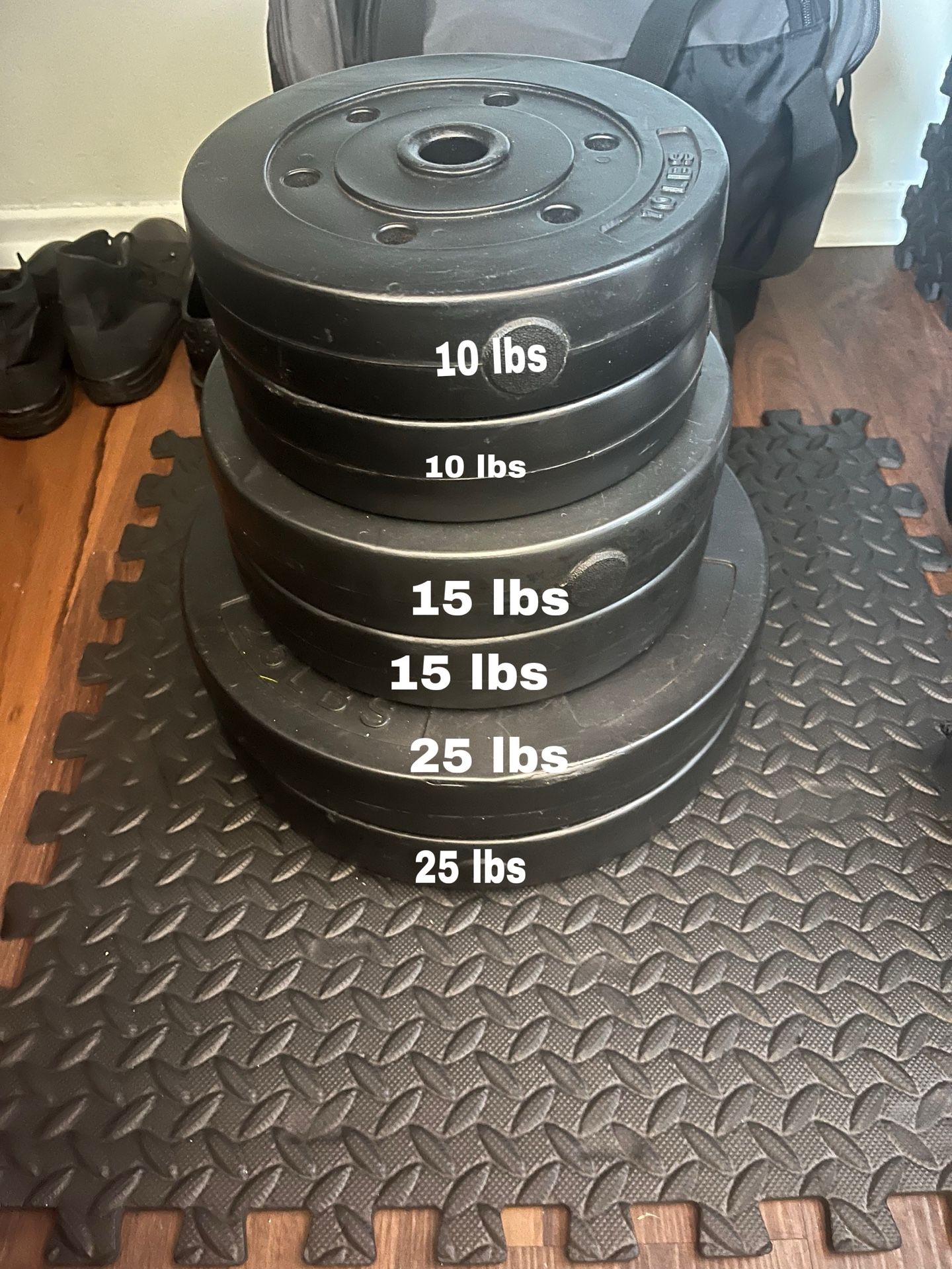 Weight Bench And Pull Up Bar