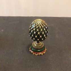 Vintage Gold & Enamel Xmas Egg