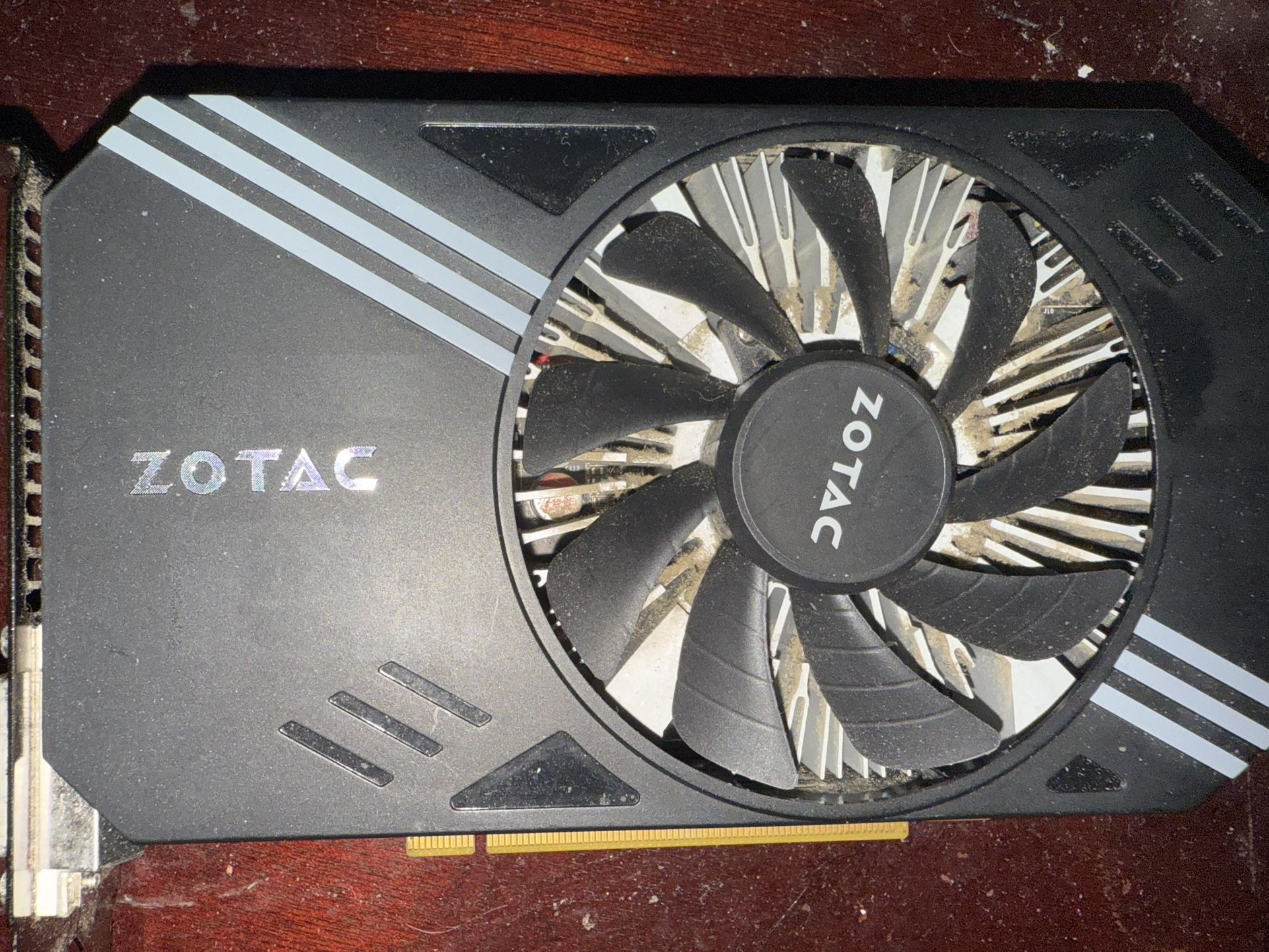 GeForce® GTX 950 ZT 90601 10L