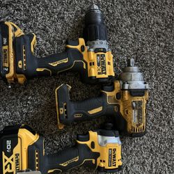 Dewalt Combo Set With Battery And Charger