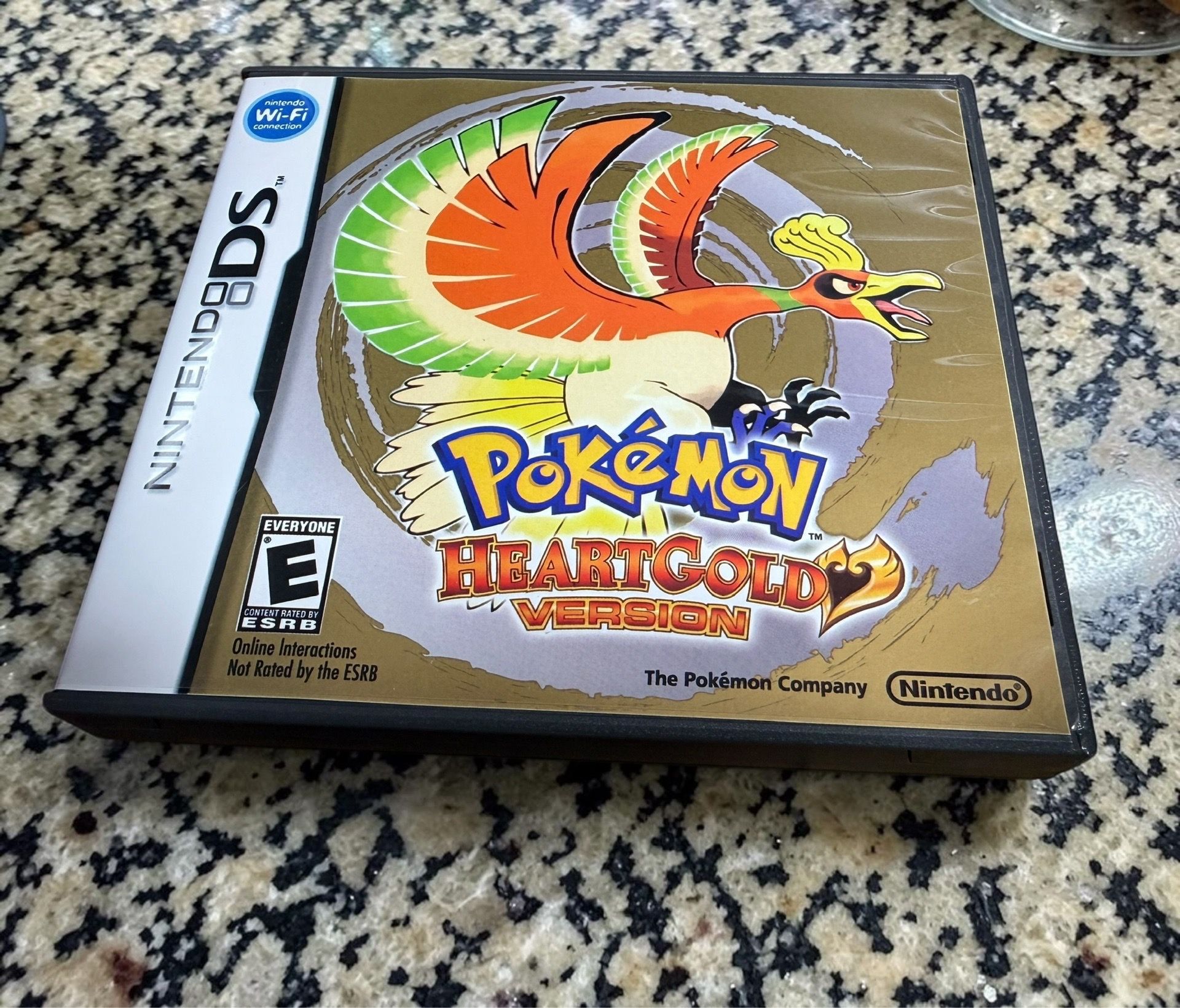 Pokemon Heartgold w/Case
