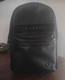 True Religion Rivers Sling Bag – Brand New with Tags!