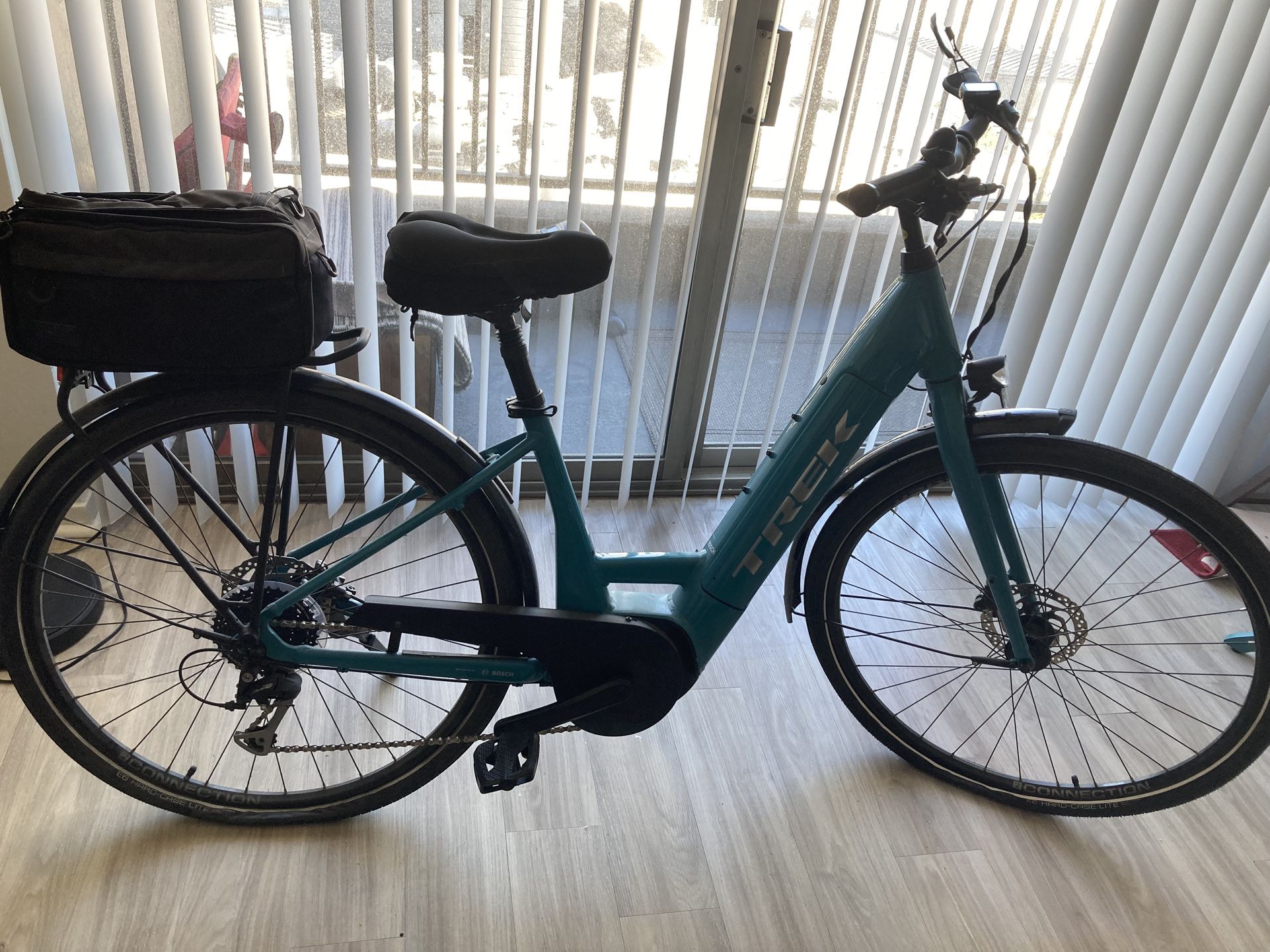 Trek Verve 3 E-bike Like New