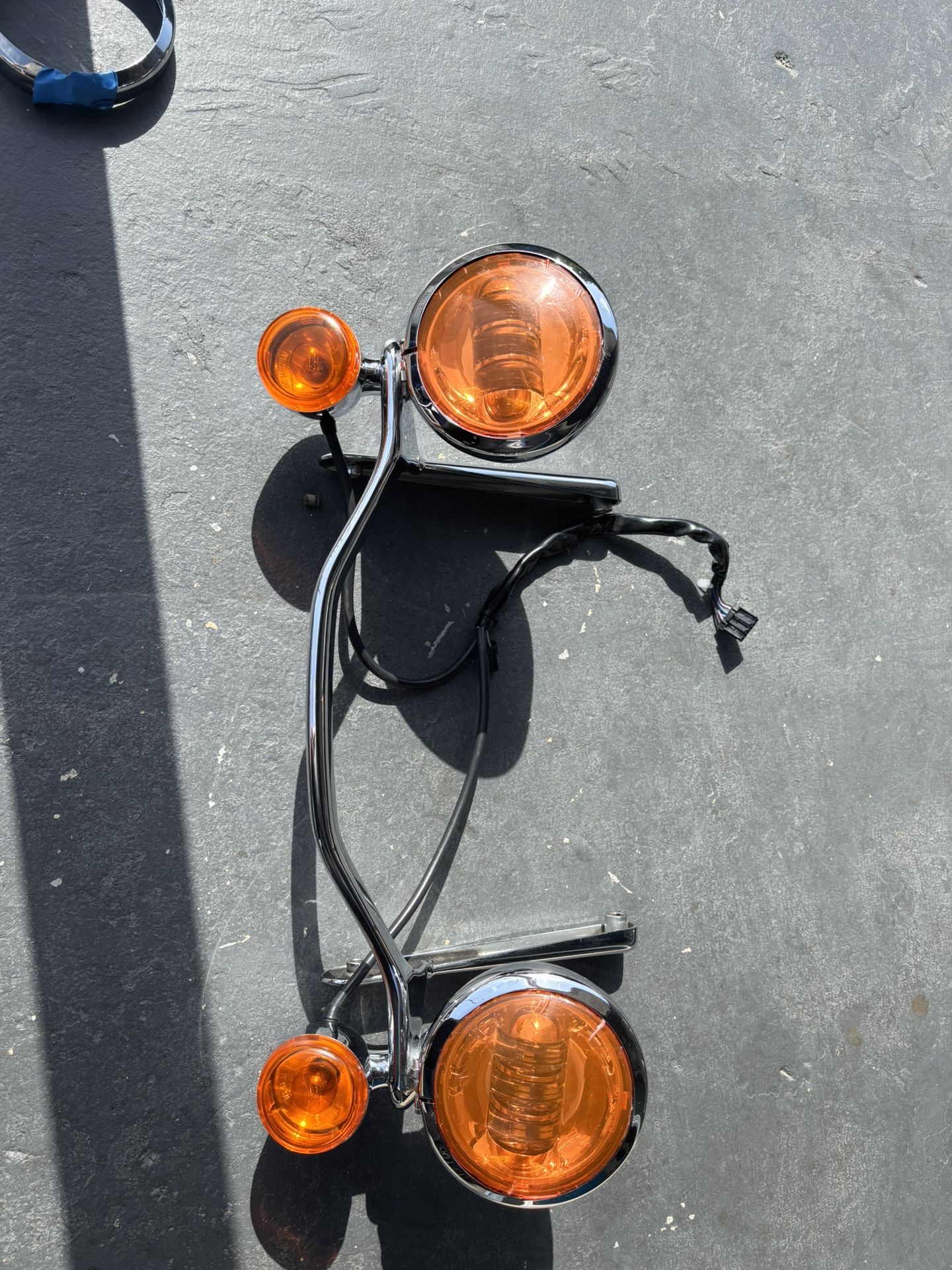 Harley Deluxe Spotlight Bar