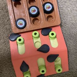 Pet Slow Feeders / Game